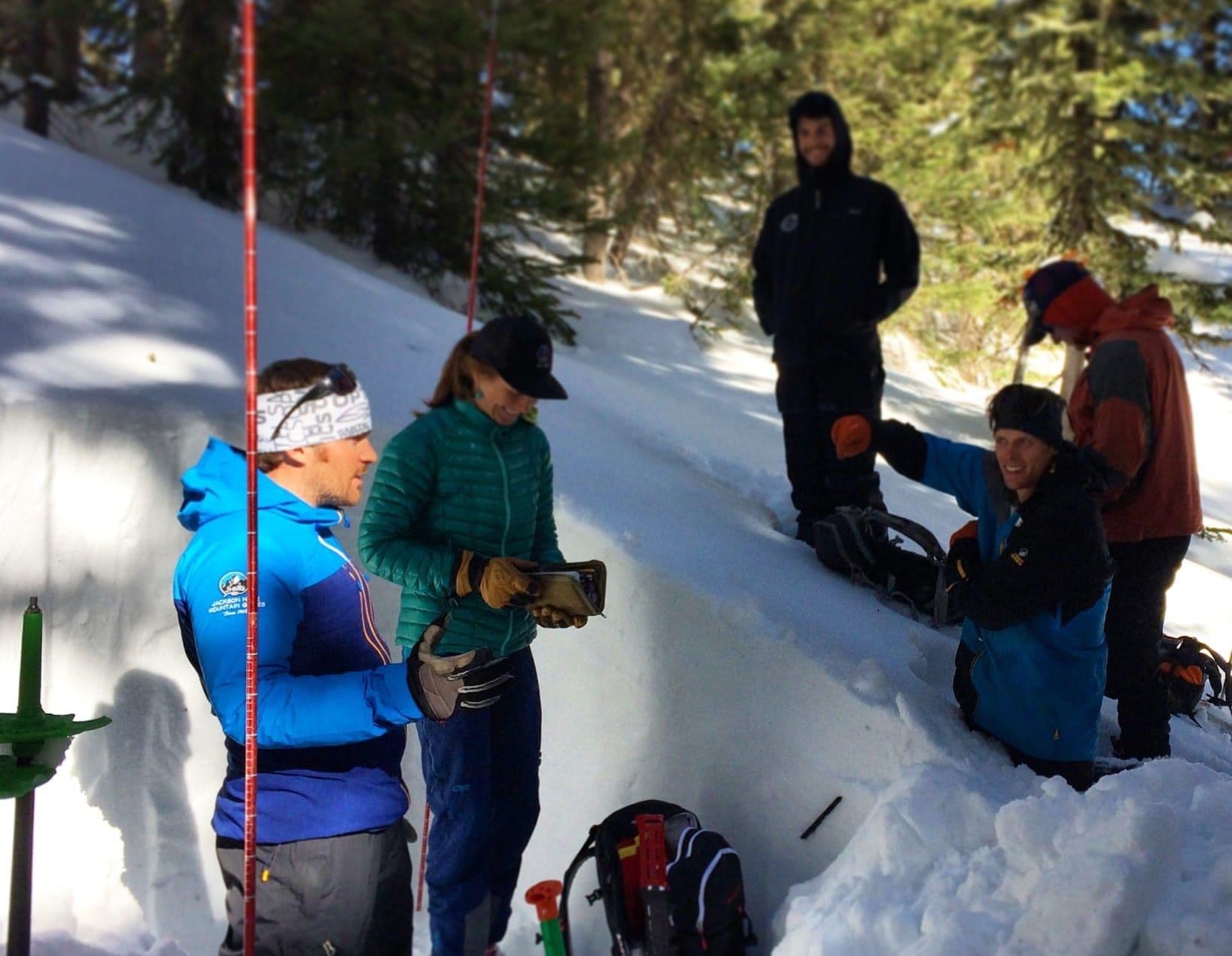 People listening to avalanche course 